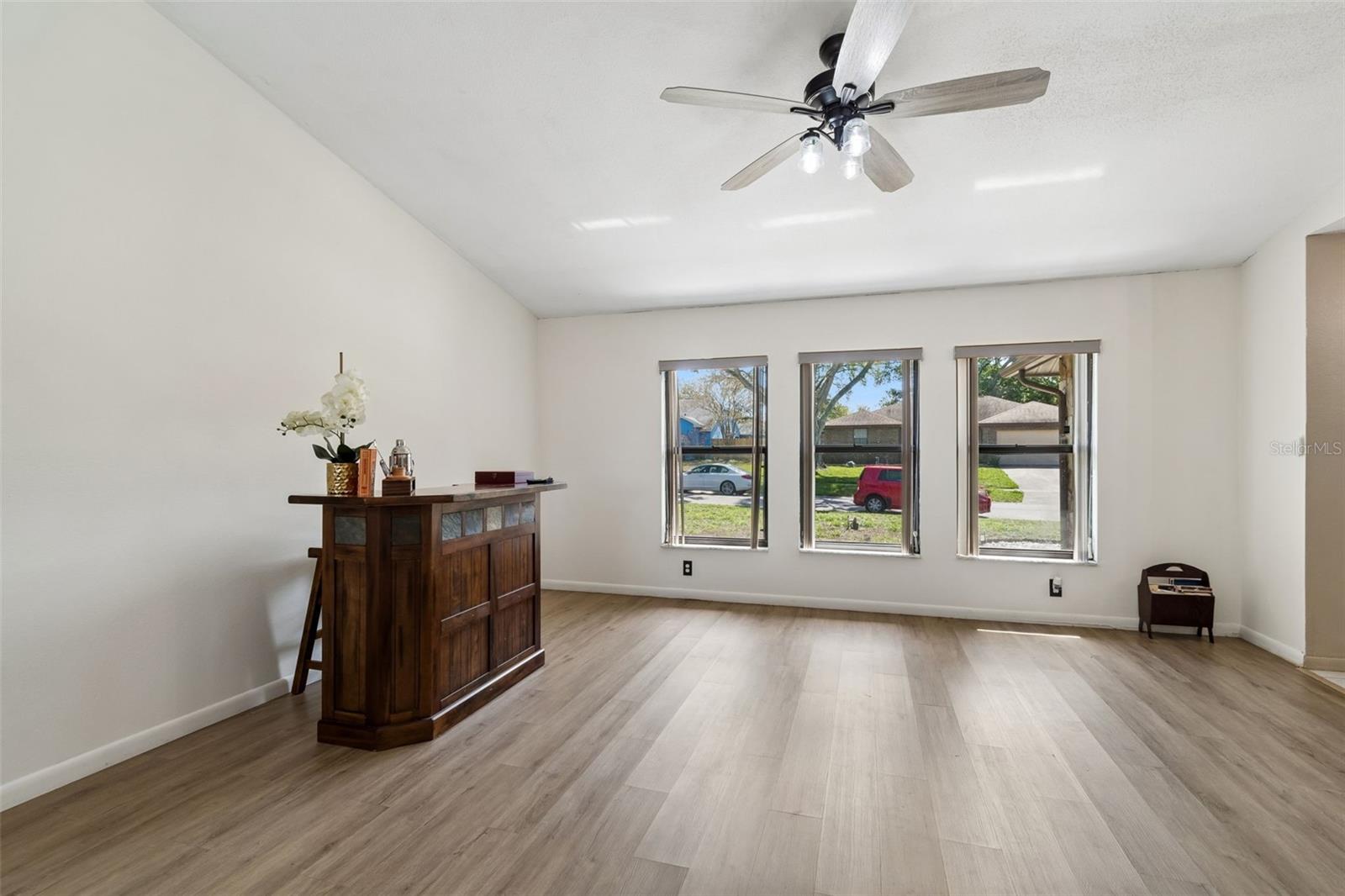 1039 NORTHRIDGE DR — photo 8