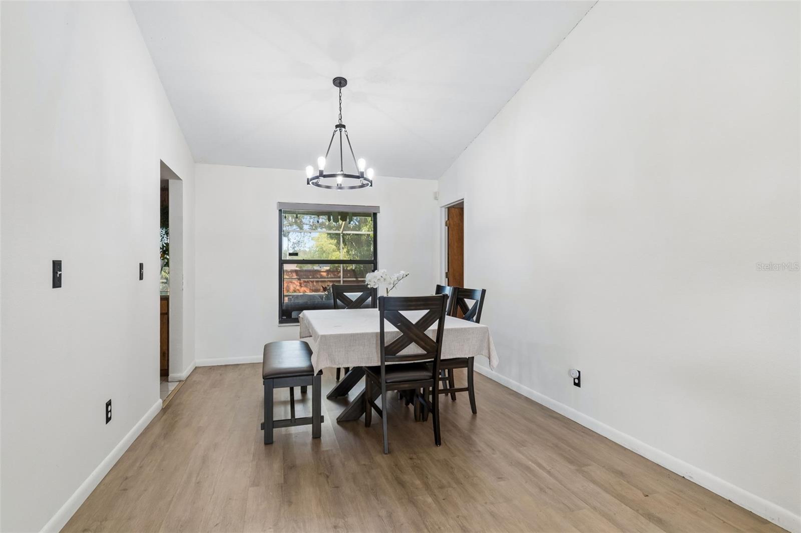 1039 NORTHRIDGE DR — photo 9
