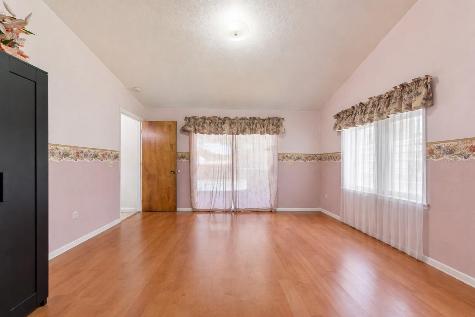 1039 NORTHRIDGE DR — photo 27