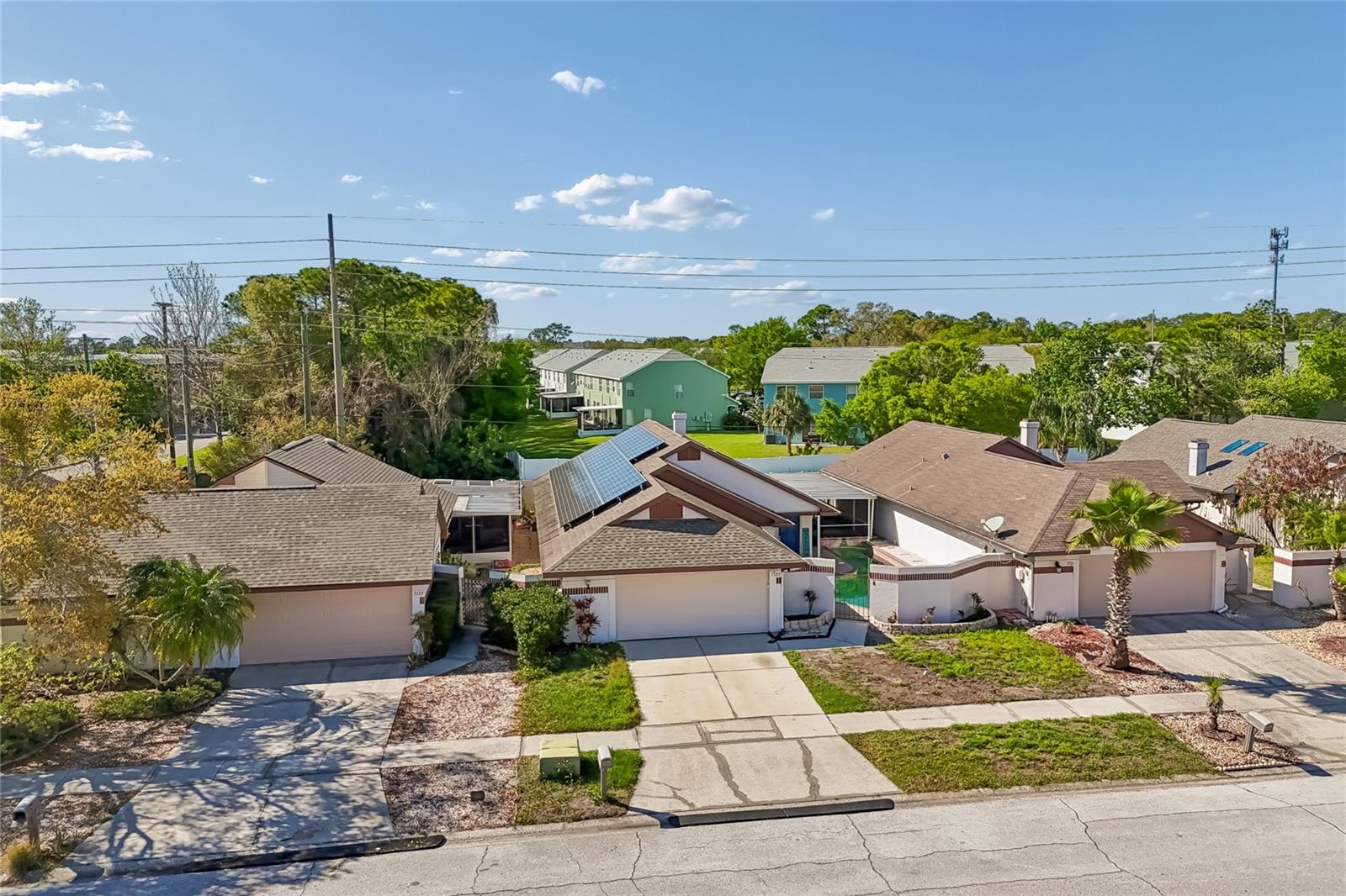 7123 SILVERMILL DR — photo 74