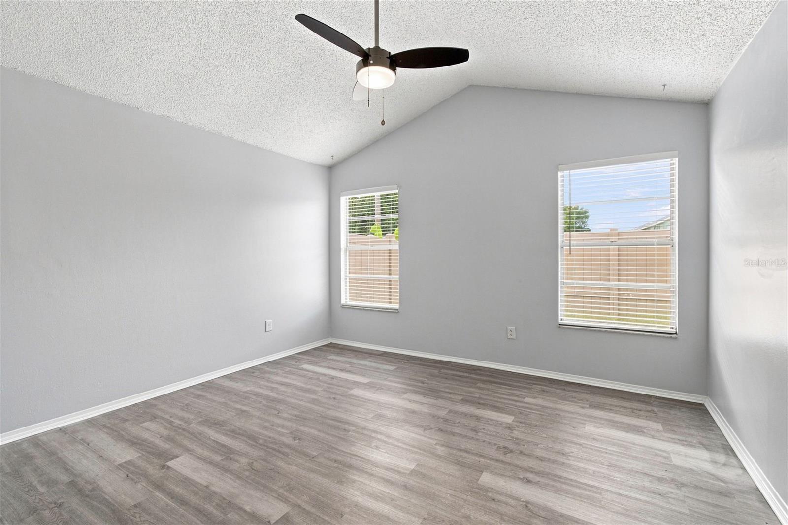 7123 SILVERMILL DR — photo 45