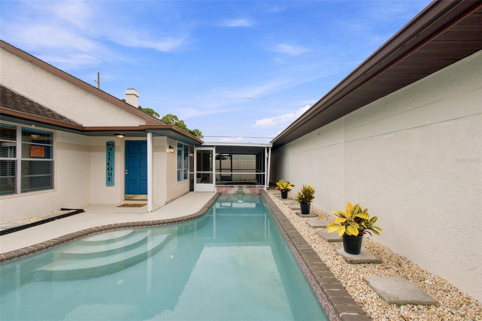7123 SILVERMILL DR — photo 79