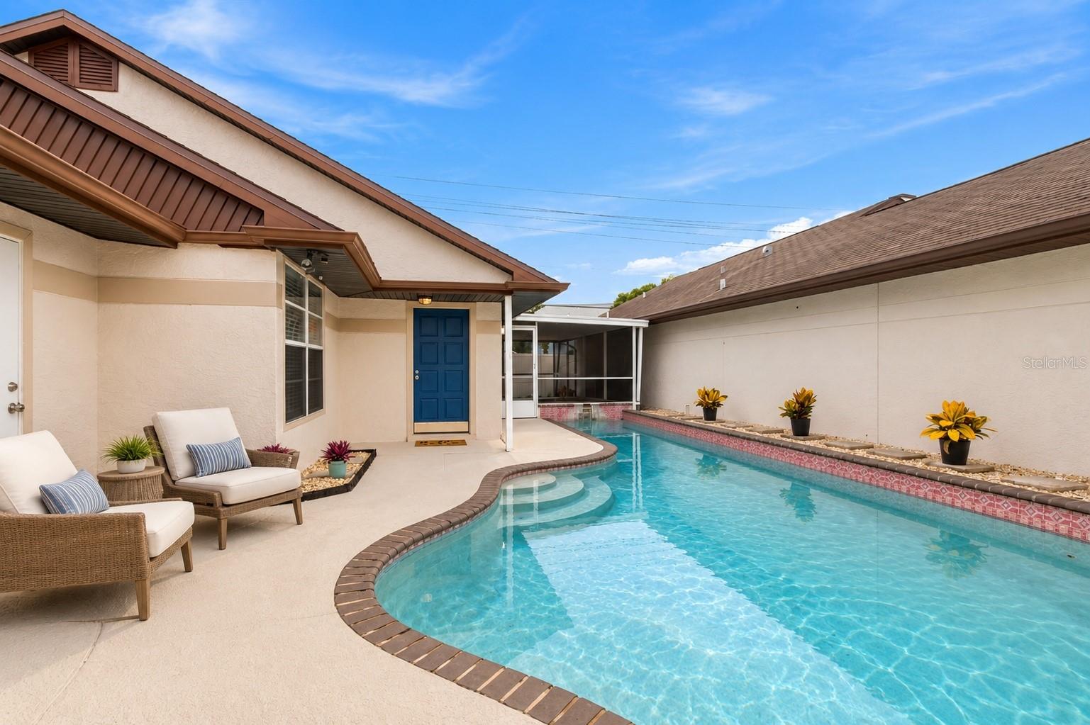 7123 SILVERMILL DR — photo 5