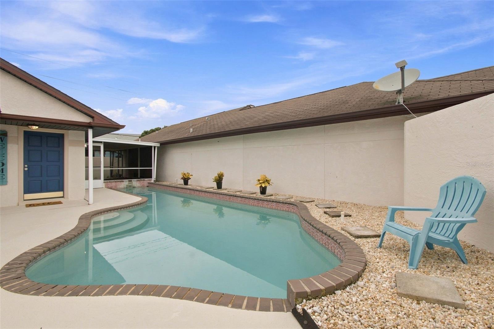 7123 SILVERMILL DR — photo 6