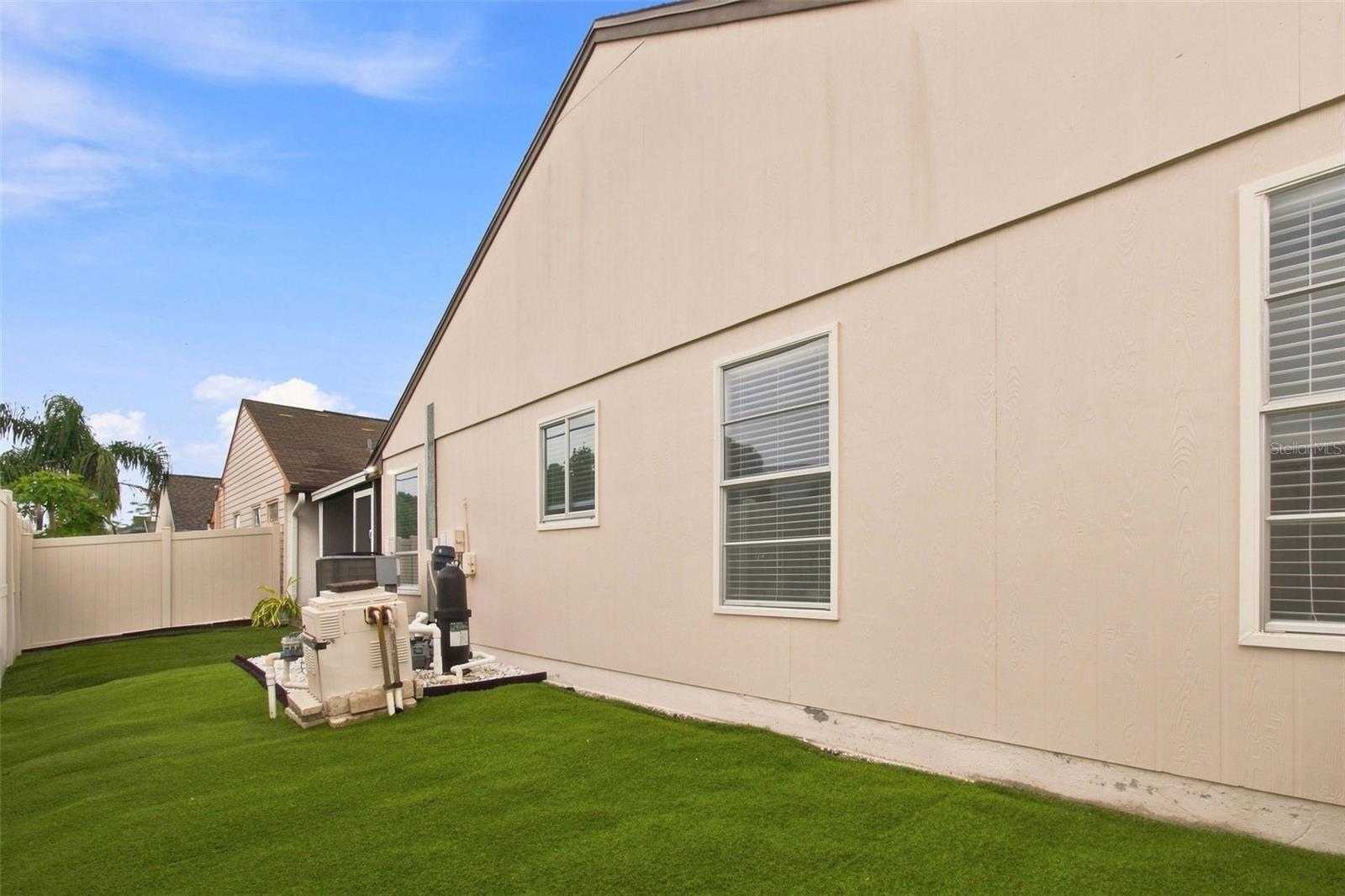 7123 SILVERMILL DR — photo 68