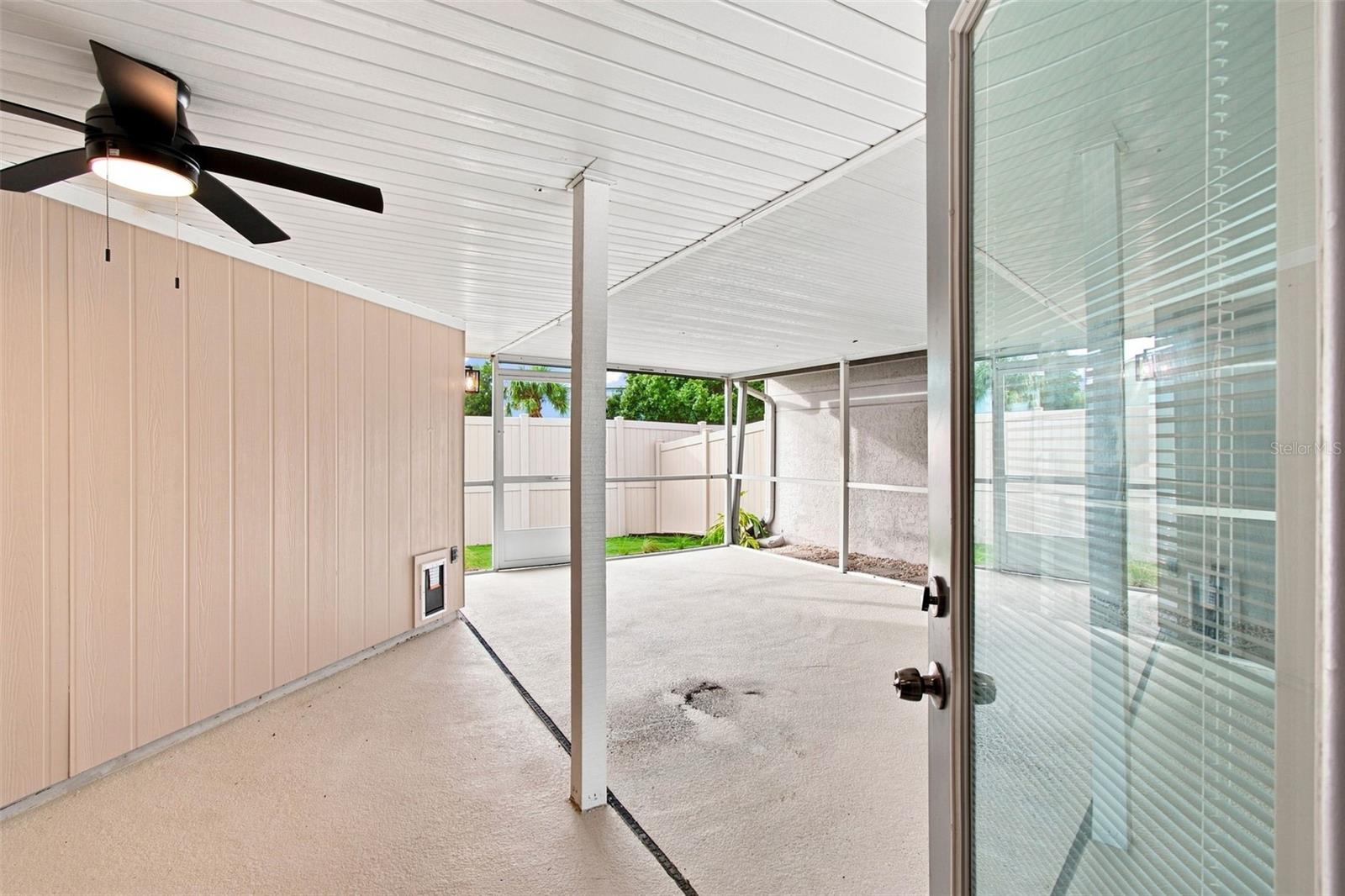 7123 SILVERMILL DR — photo 60