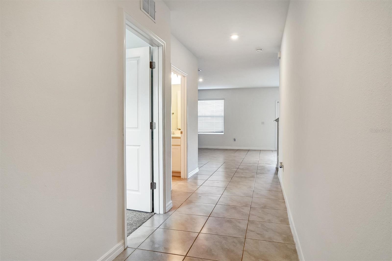 6803 BRANHAM MILL CT — photo 3