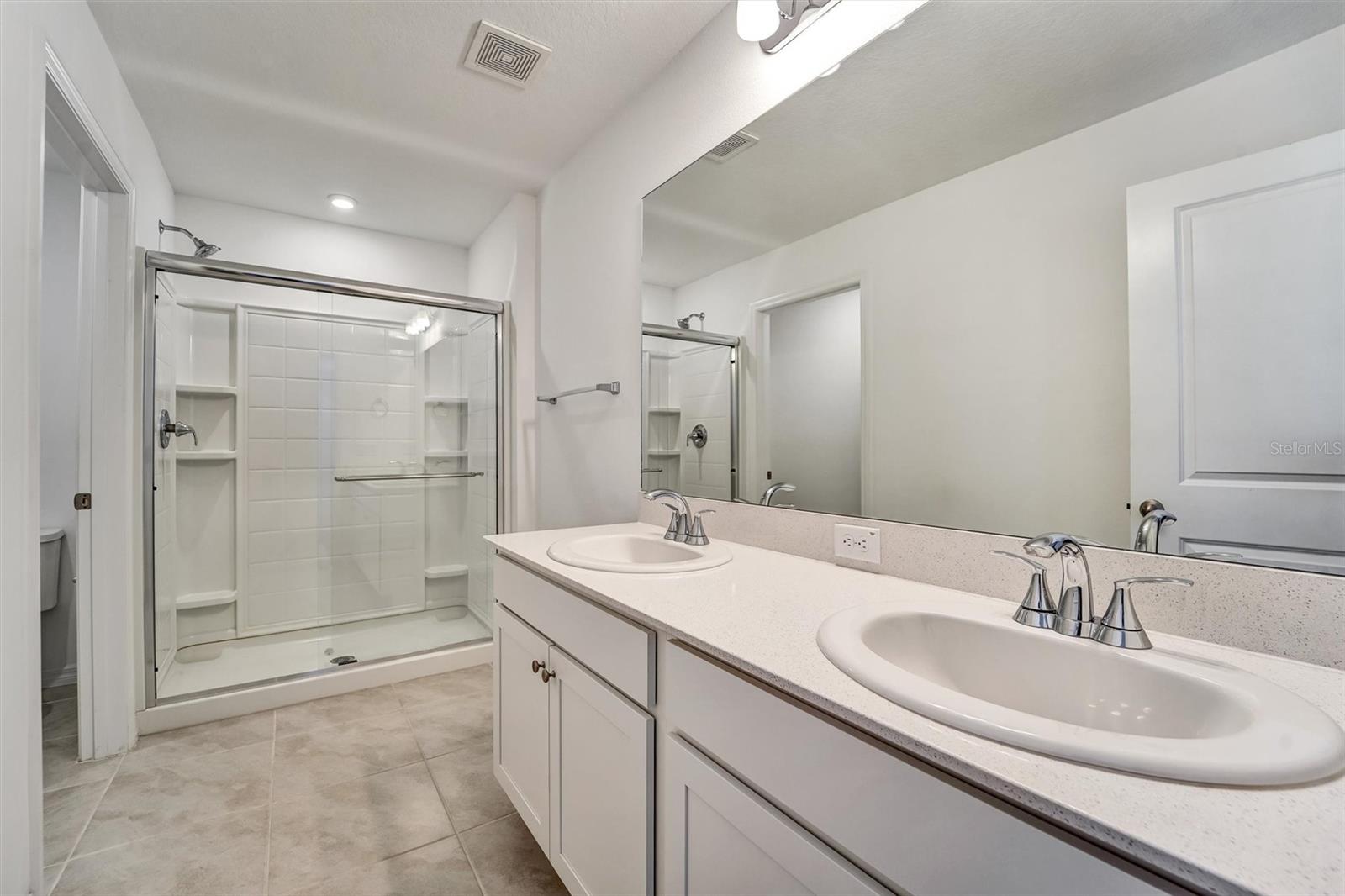 6803 BRANHAM MILL CT — photo 15