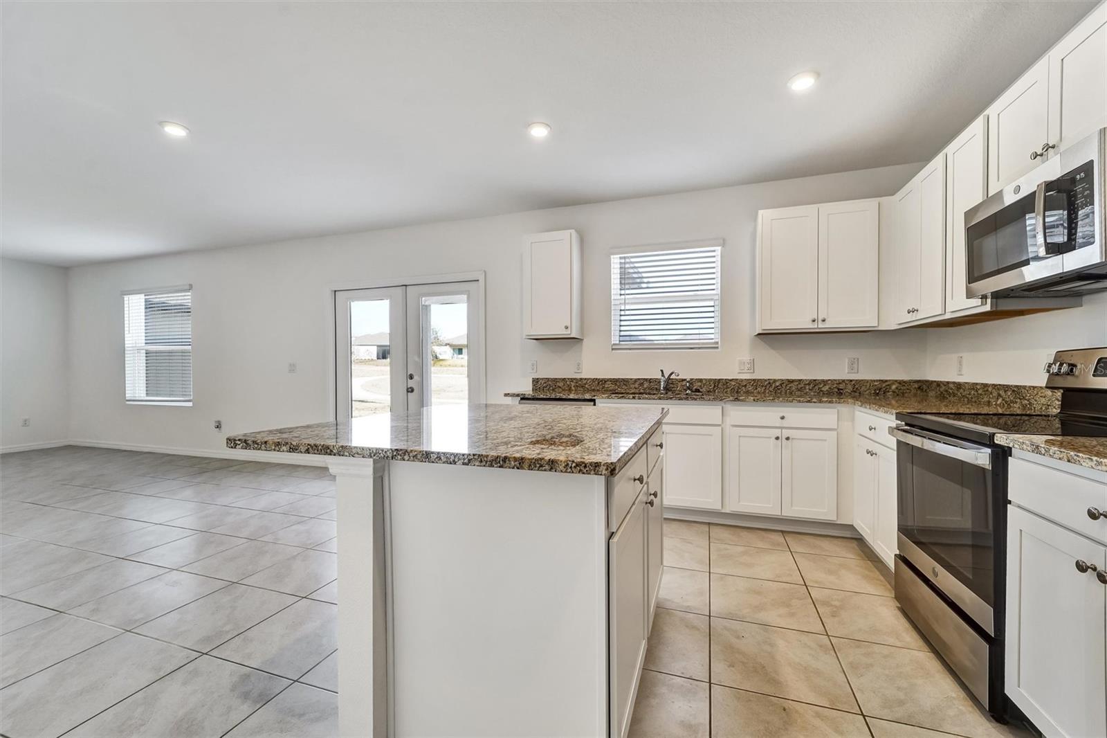 6803 BRANHAM MILL CT — photo 7