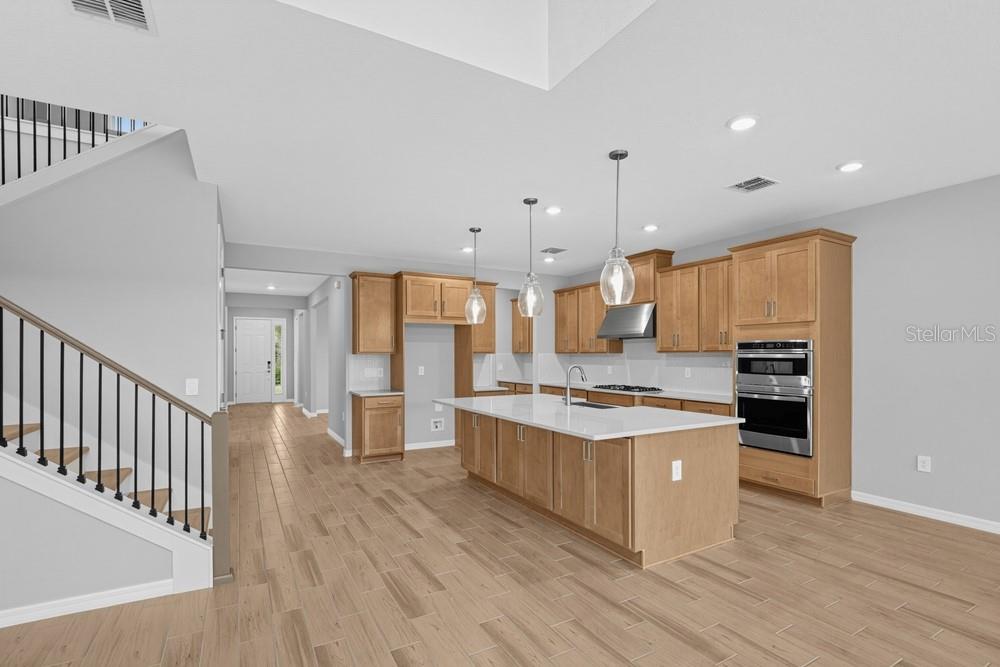 7801 CENTAURUS WAY — photo 9