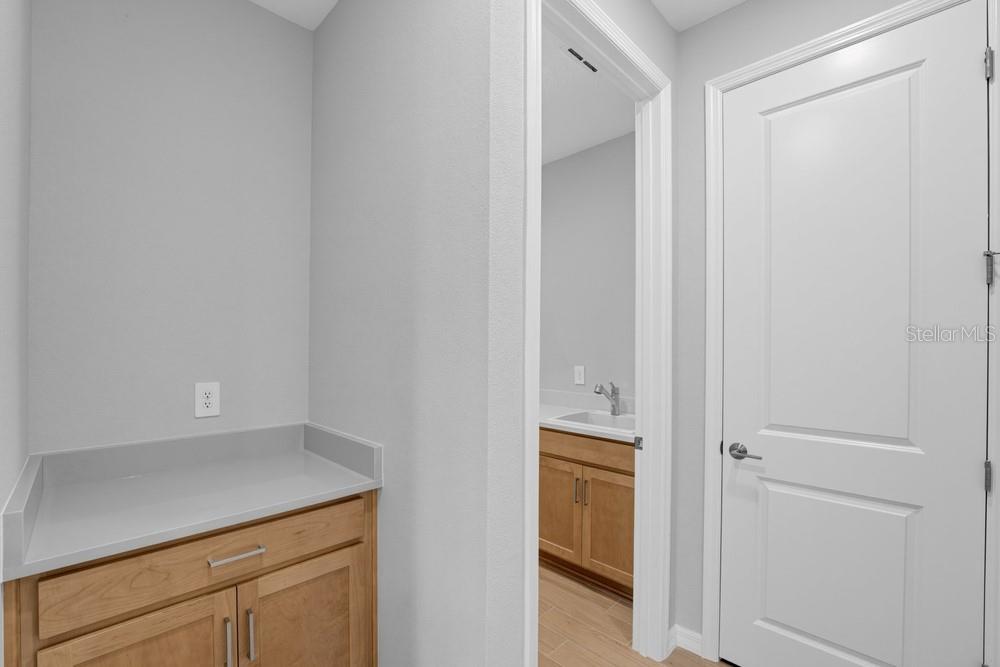 7801 CENTAURUS WAY — photo 37