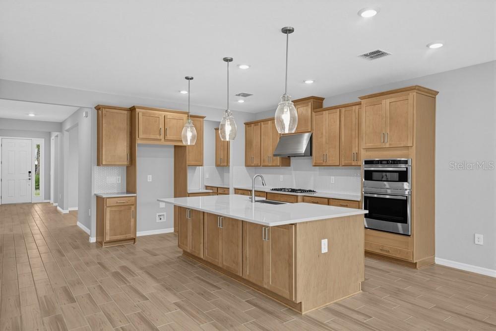 7801 CENTAURUS WAY — photo 2