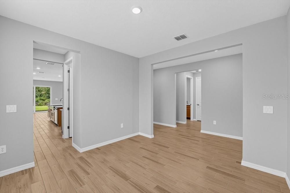 7801 CENTAURUS WAY — photo 17