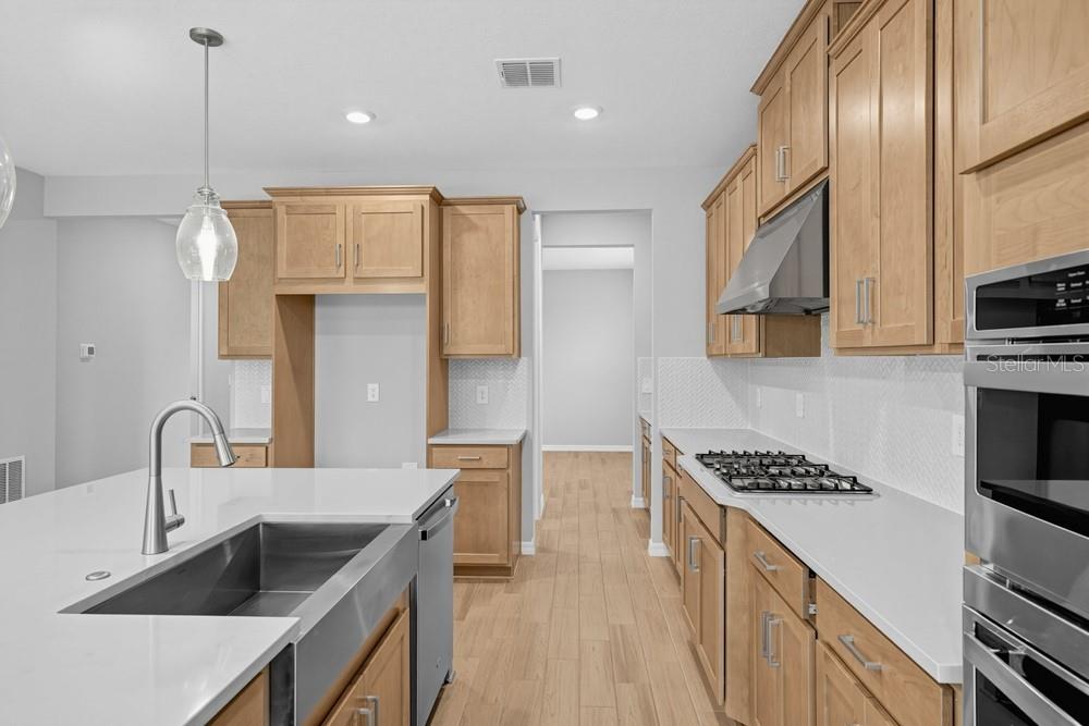 7801 CENTAURUS WAY — photo 8