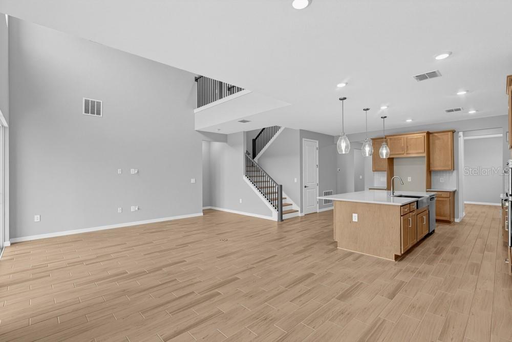 7801 CENTAURUS WAY — photo 15