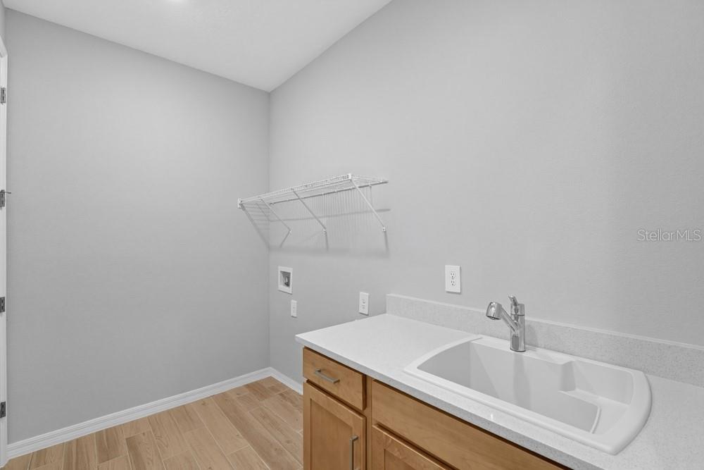7801 CENTAURUS WAY — photo 36