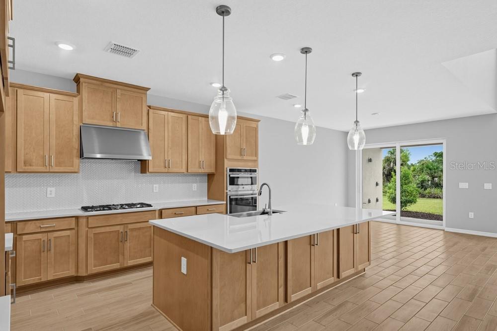 7801 CENTAURUS WAY — photo 11