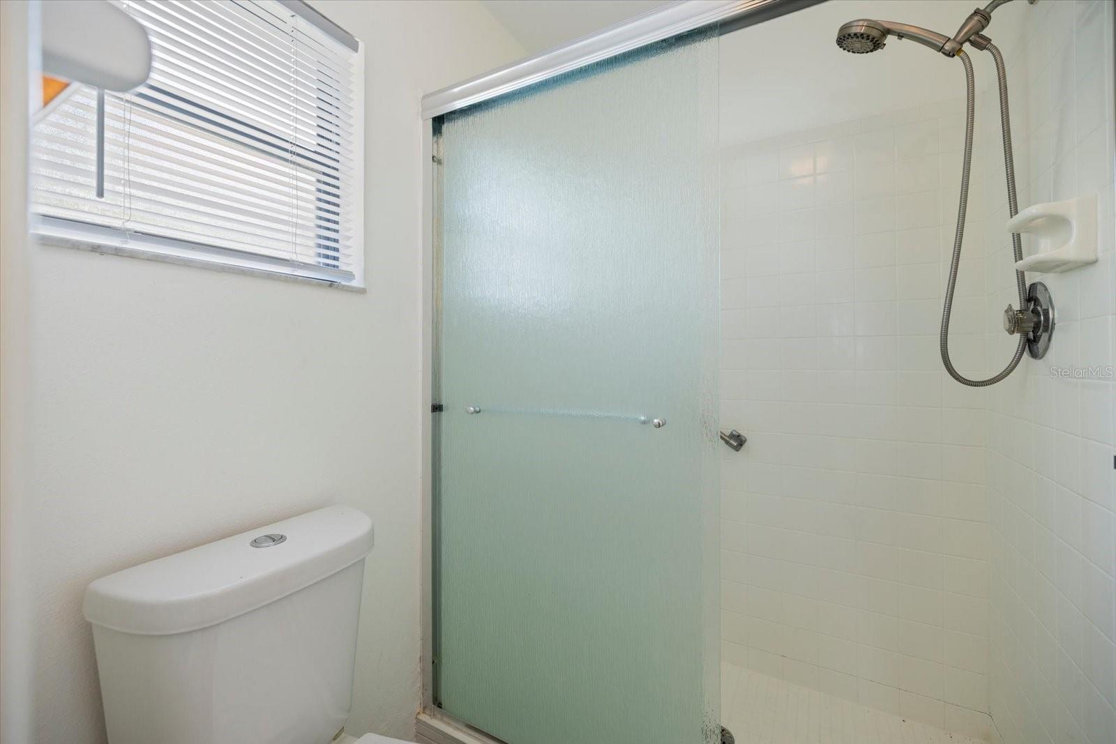 335 THREE LAKES LN #B — photo 21