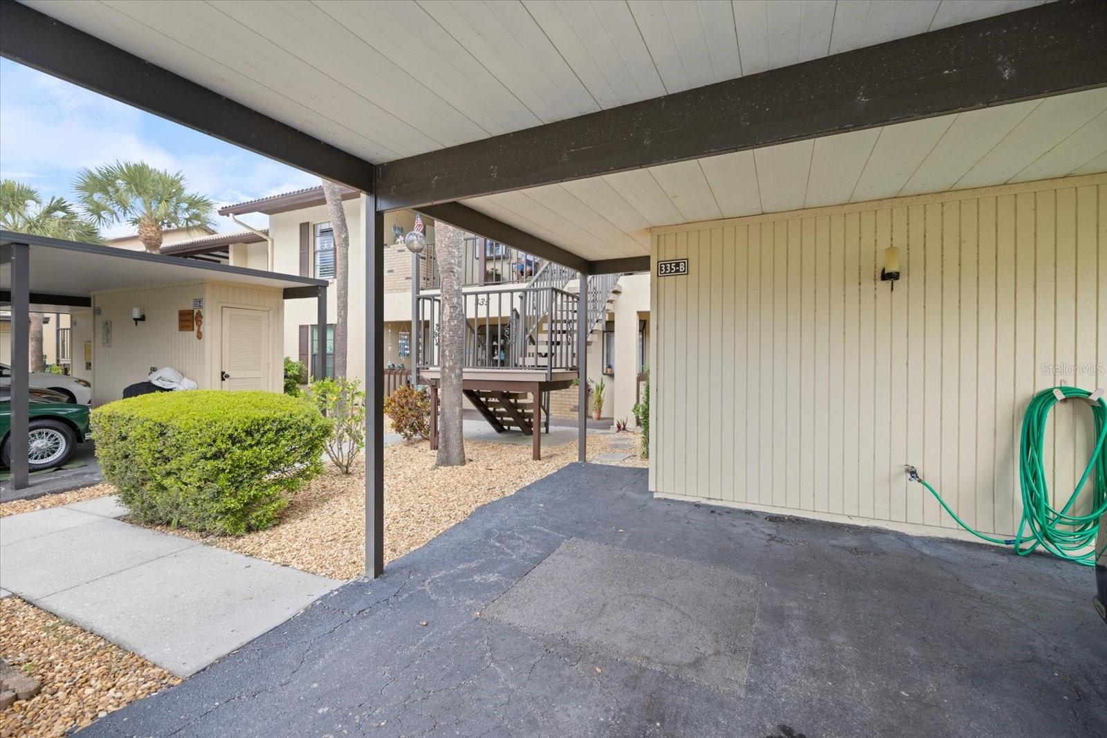 335 THREE LAKES LN #B — photo 26