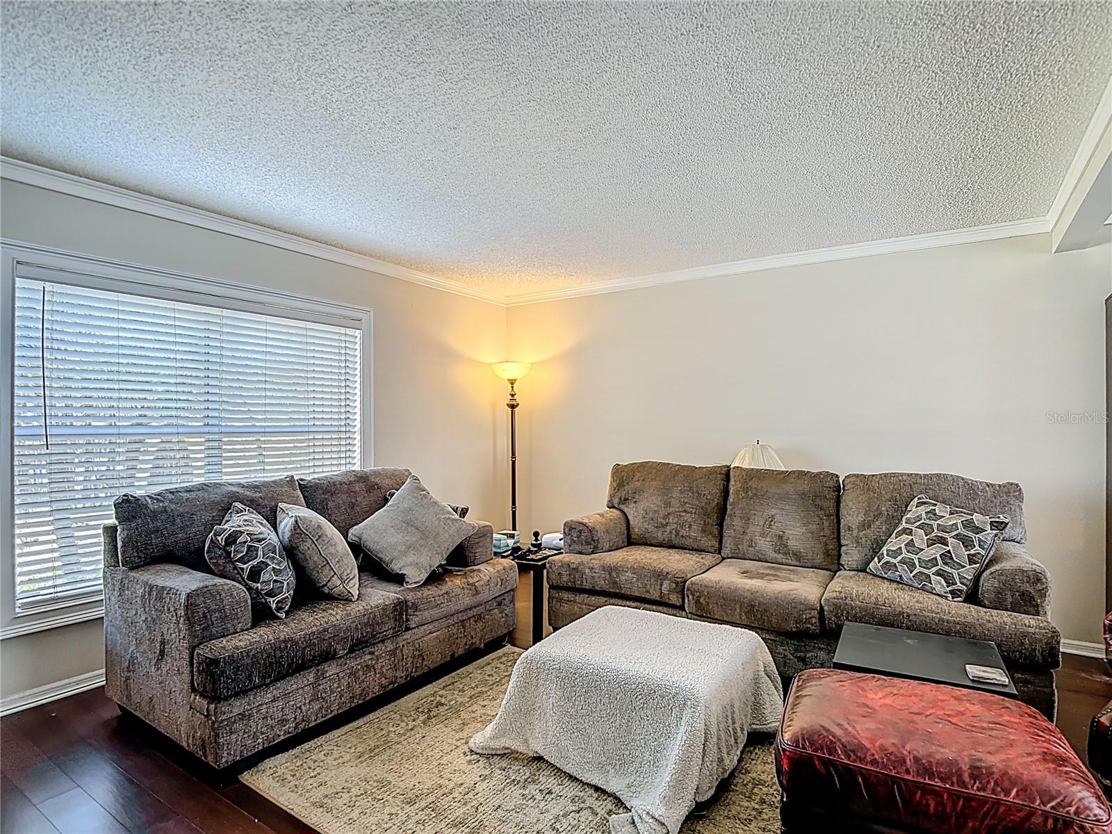 3114 W PARIS ST — photo 6