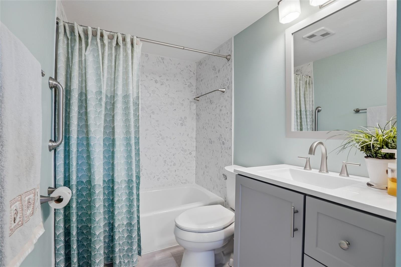 868 BAYWAY BLVD #101 — photo 32