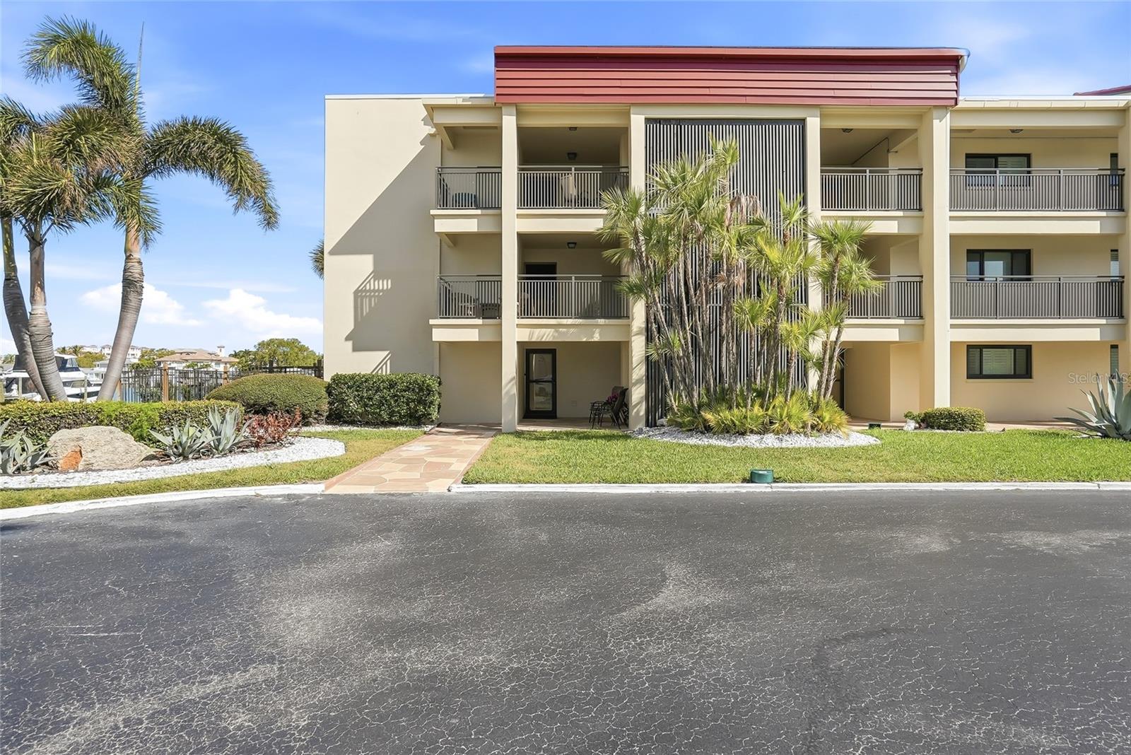868 BAYWAY BLVD #101 — photo 45