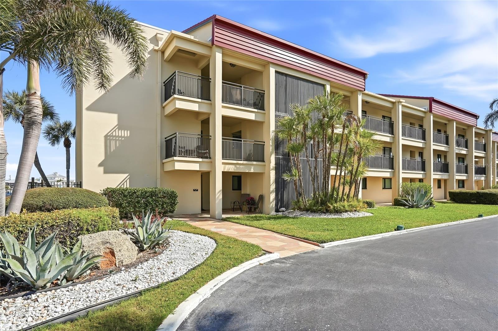 868 BAYWAY BLVD #101 — photo 64