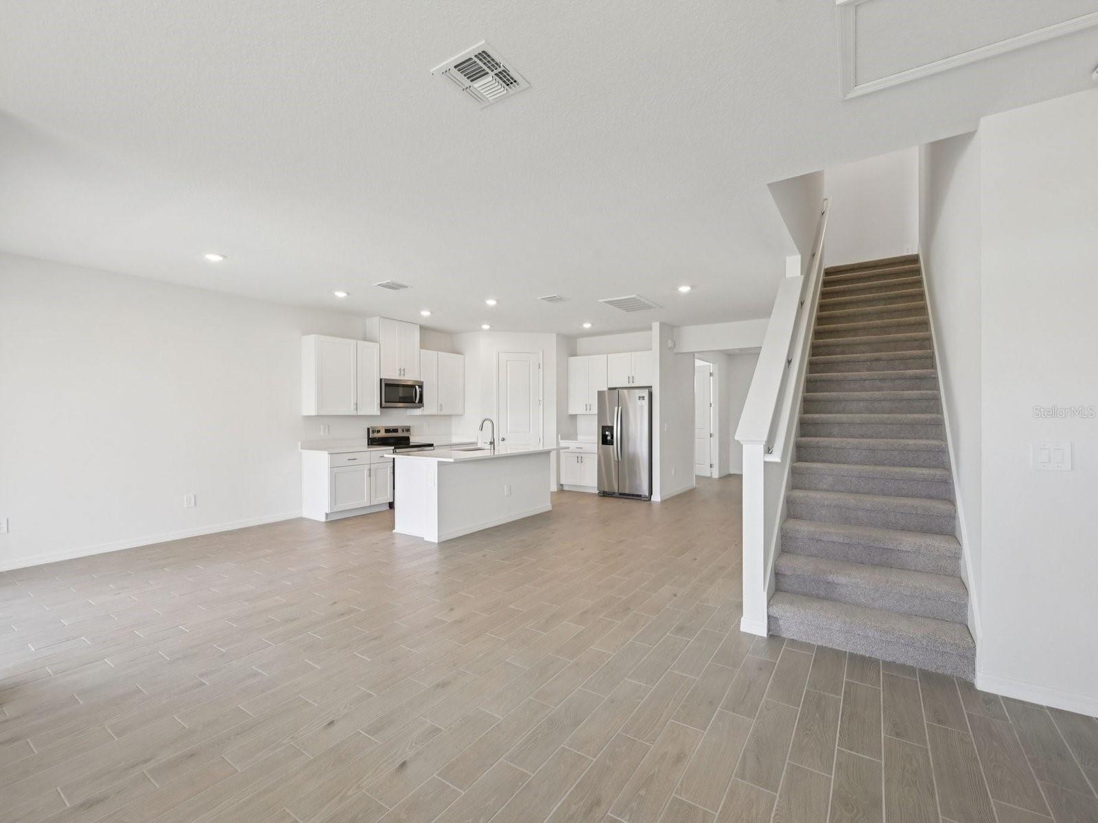 9009 VENETIA CT — photo 3