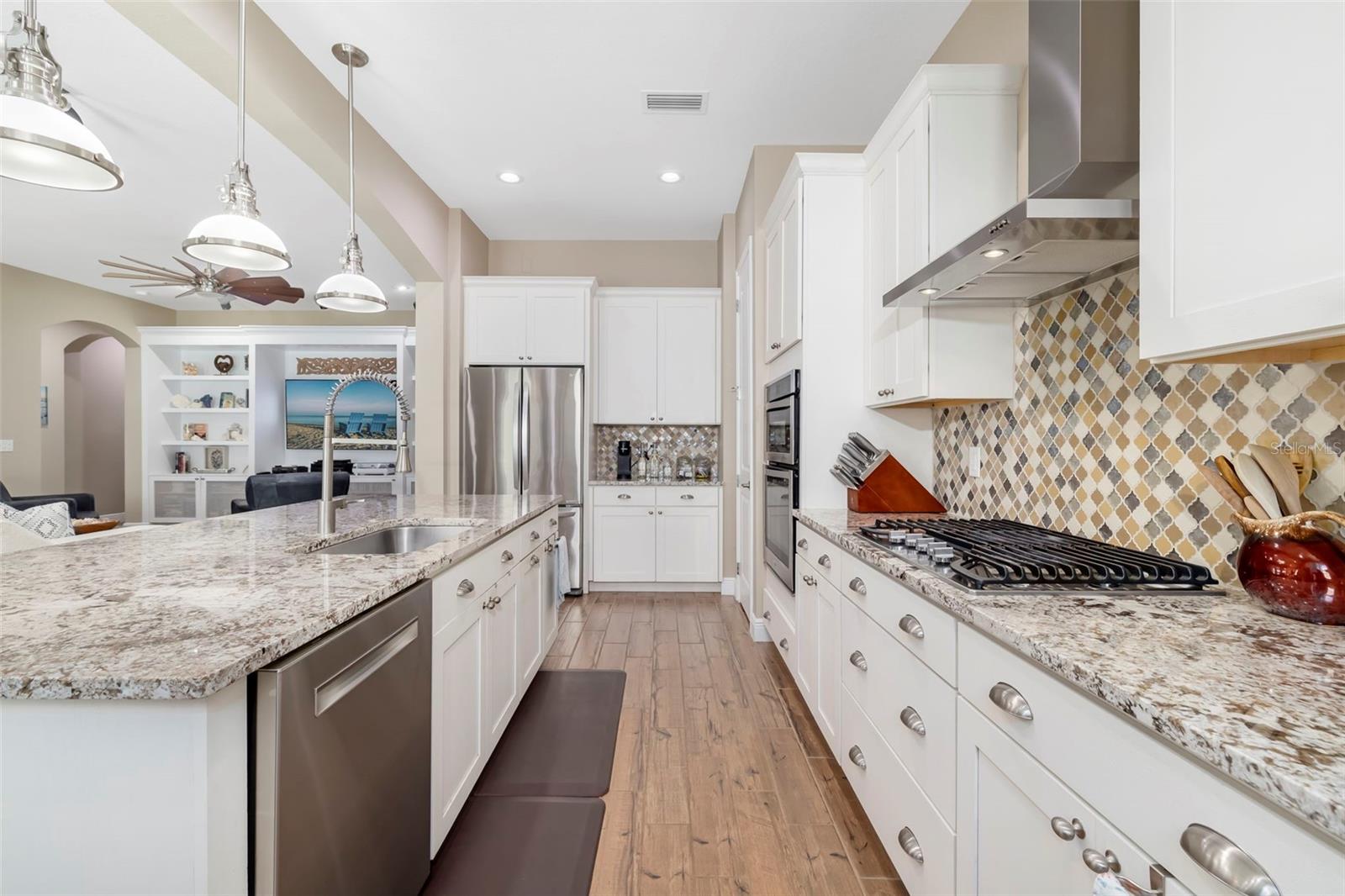 10107 CARNOUSTIE PL — photo 24