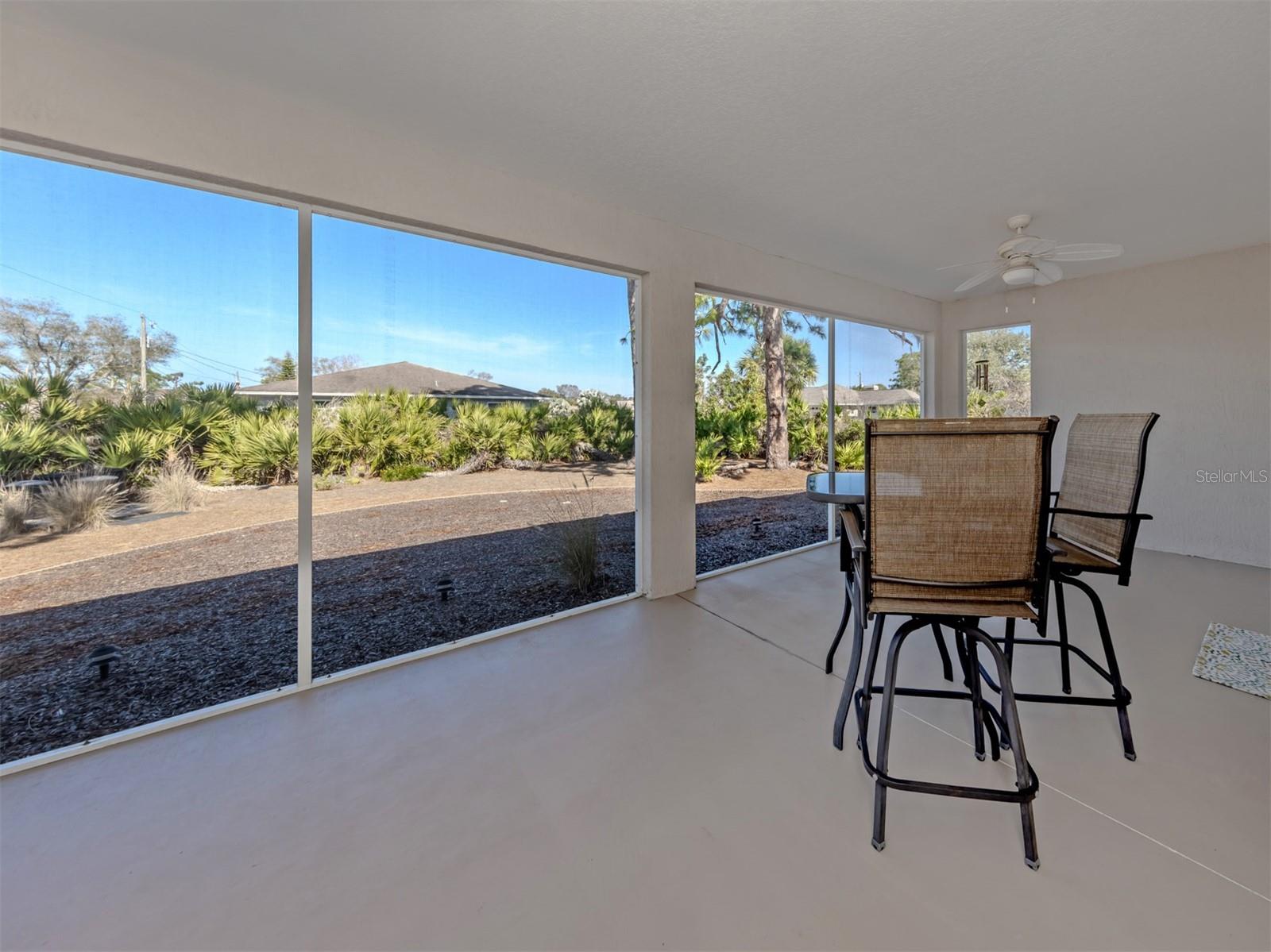 897 COLONIAL RD — photo 25