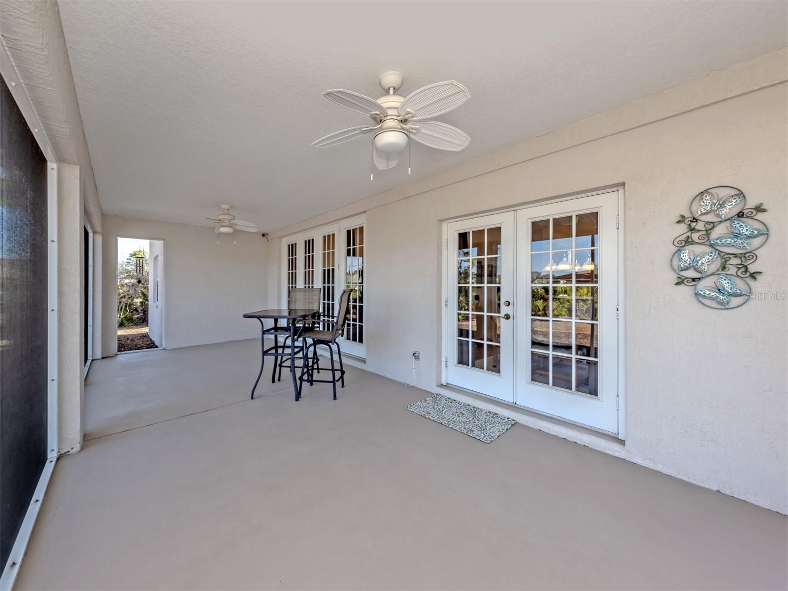 897 COLONIAL RD — photo 26