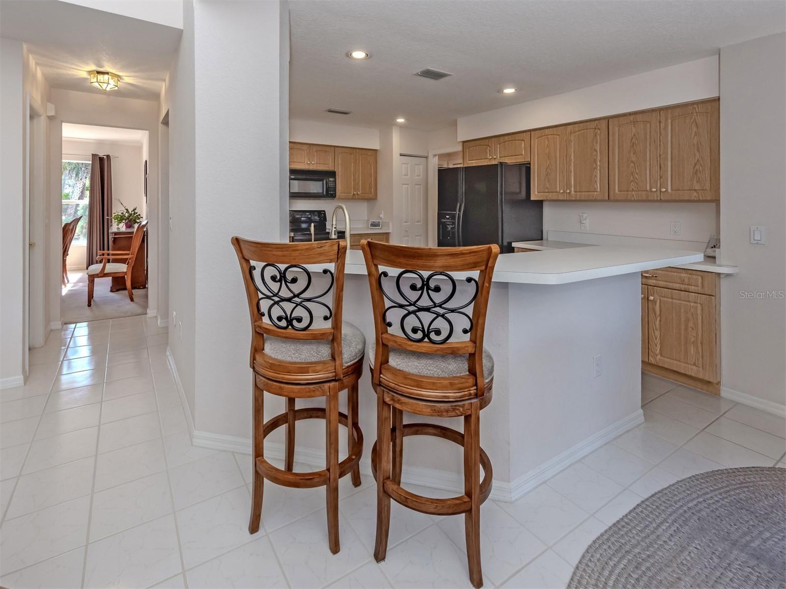 897 COLONIAL RD — photo 13