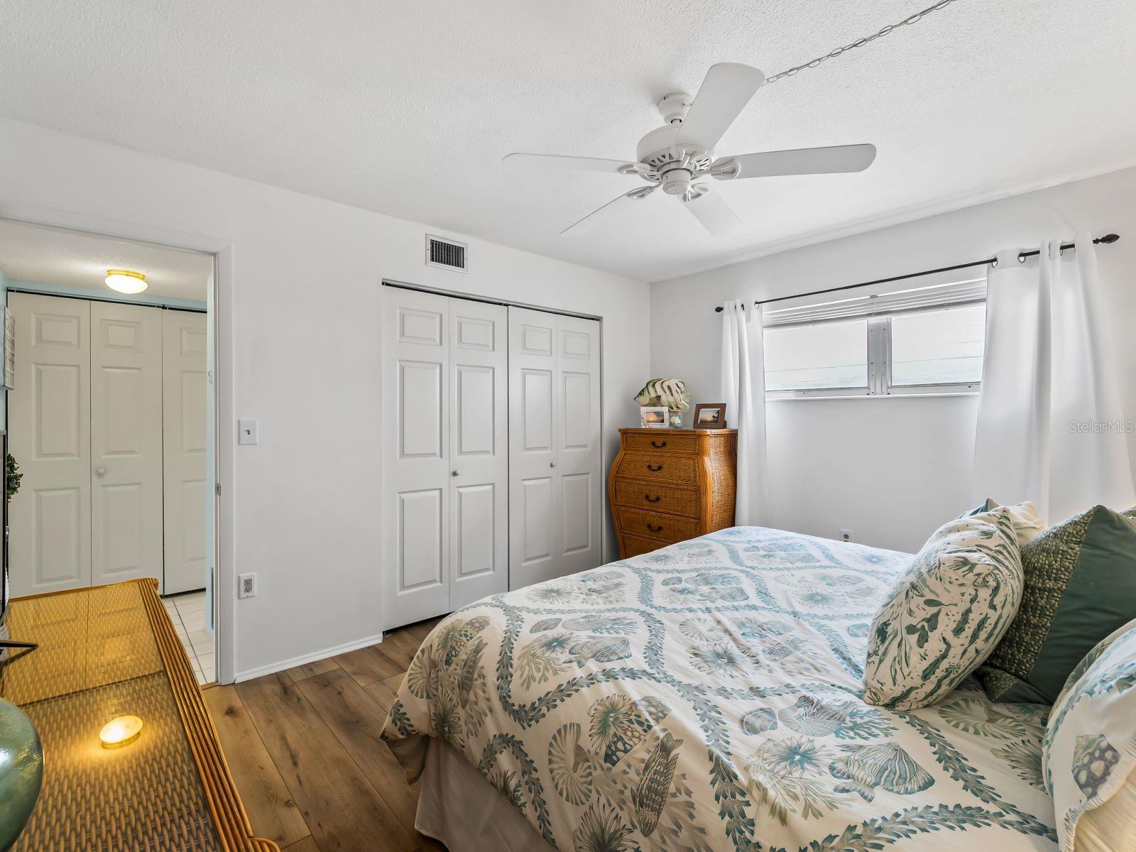 210 PARK BLVD N #122 — photo 17