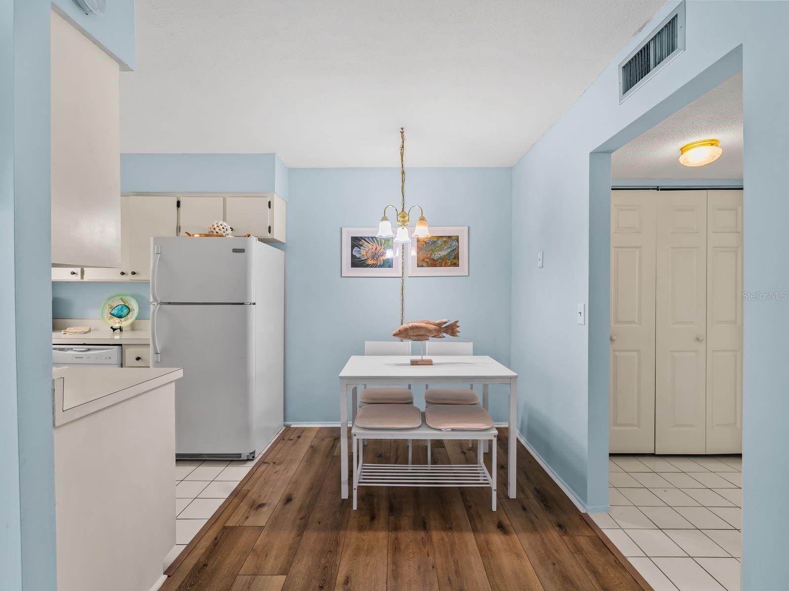 210 PARK BLVD N #122 — photo 8