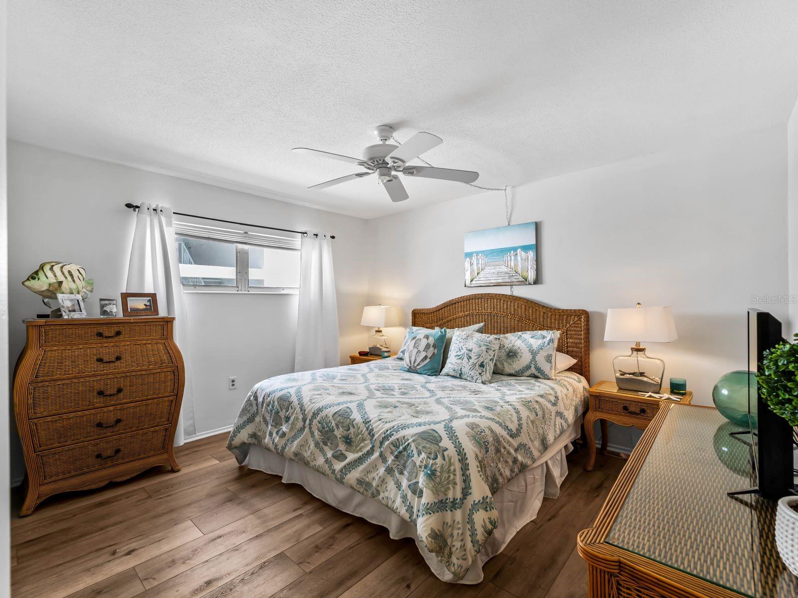 210 PARK BLVD N #122 — photo 16