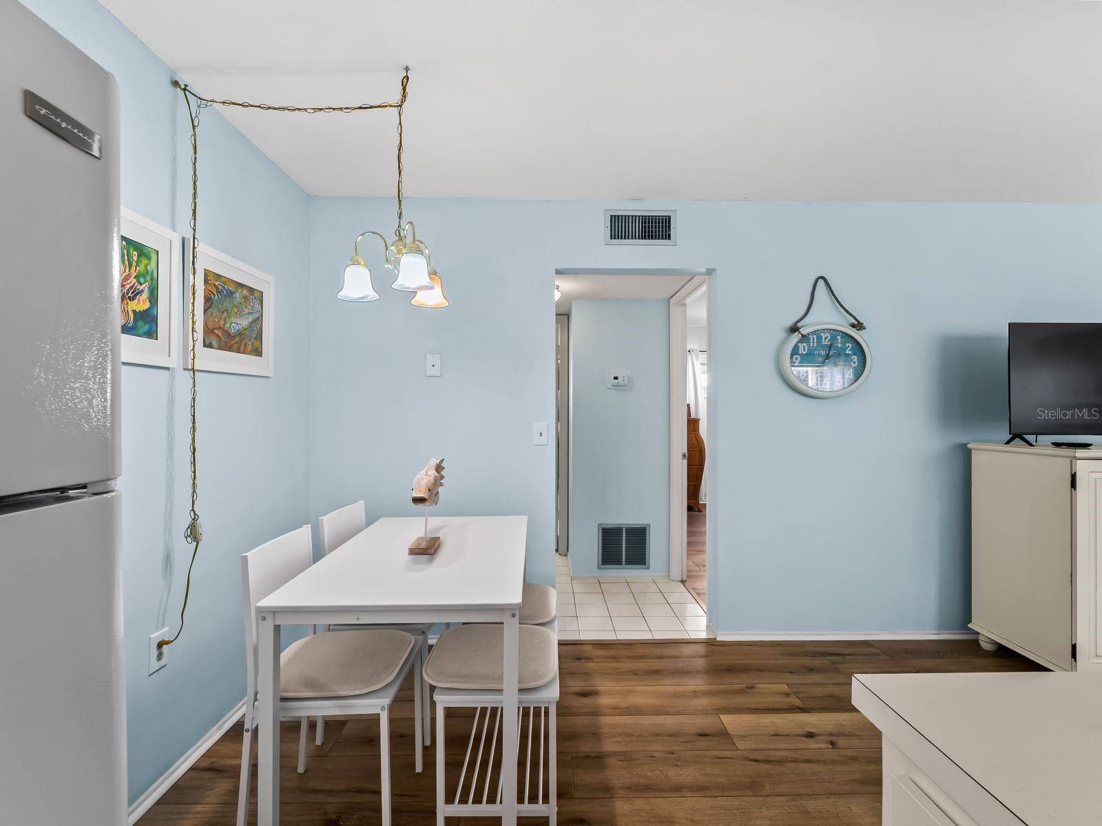 210 PARK BLVD N #122 — photo 9