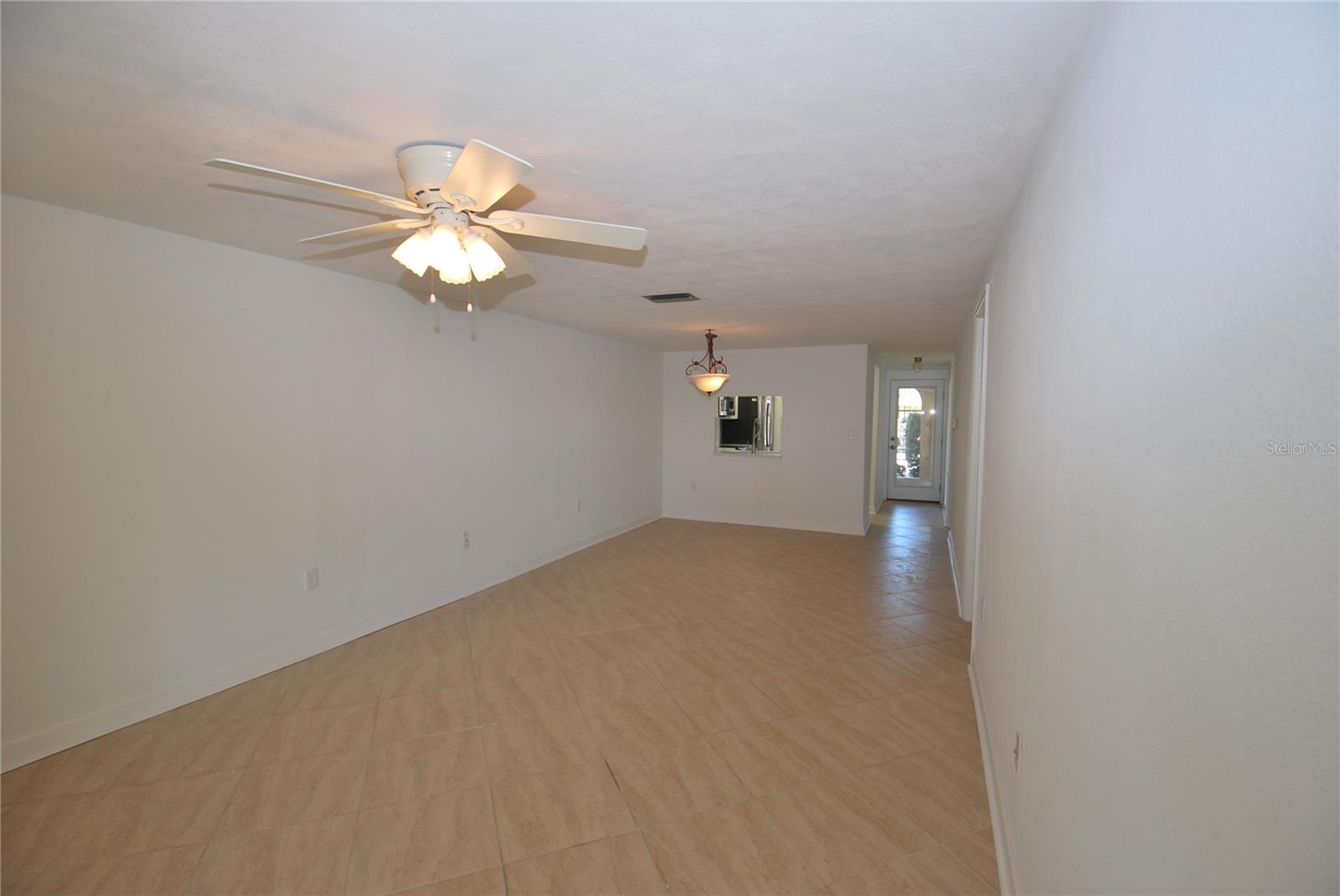 4136 STRATFORD DR — photo 10