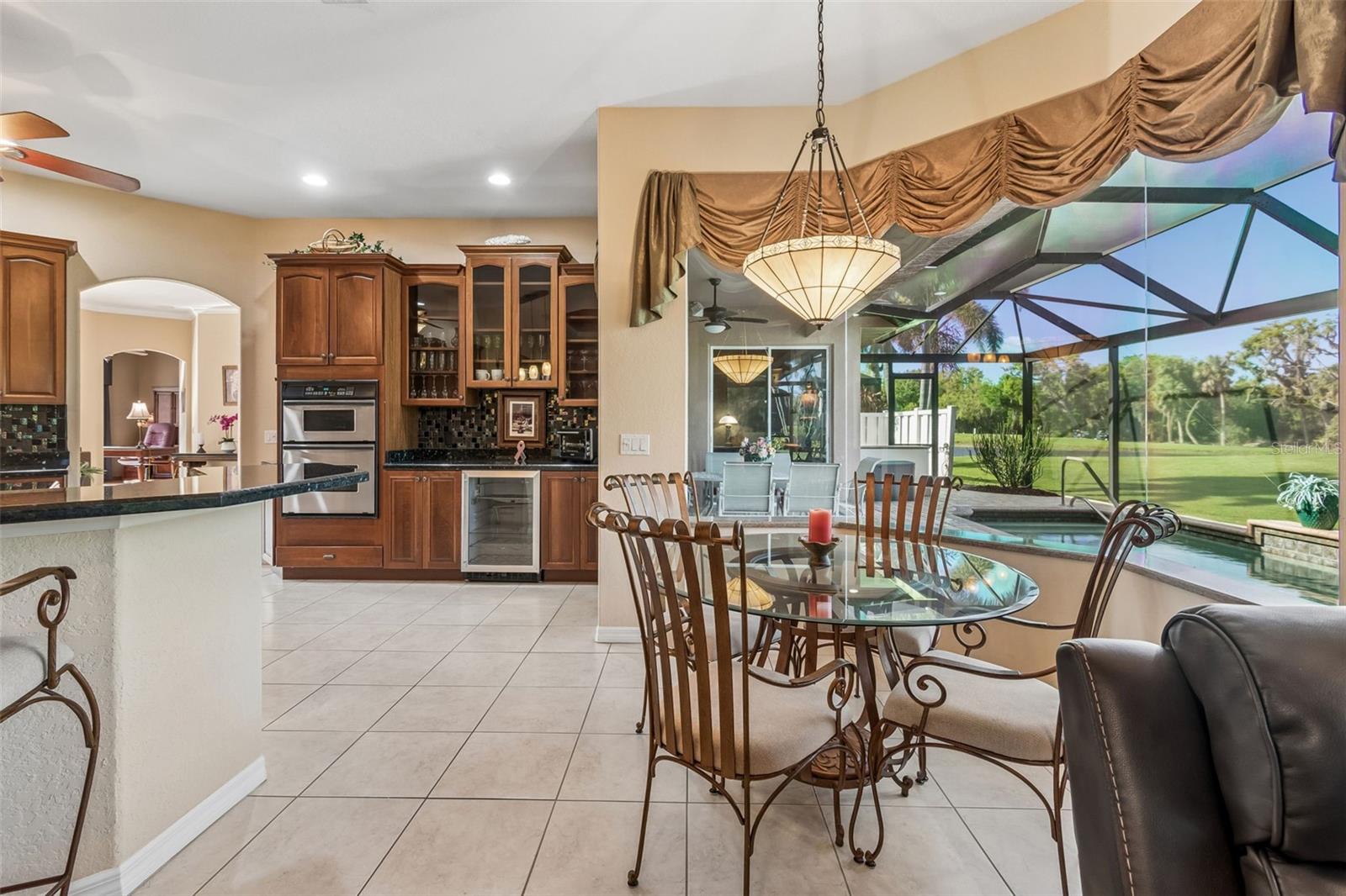 566 PLANTERS MANOR WAY — photo 25