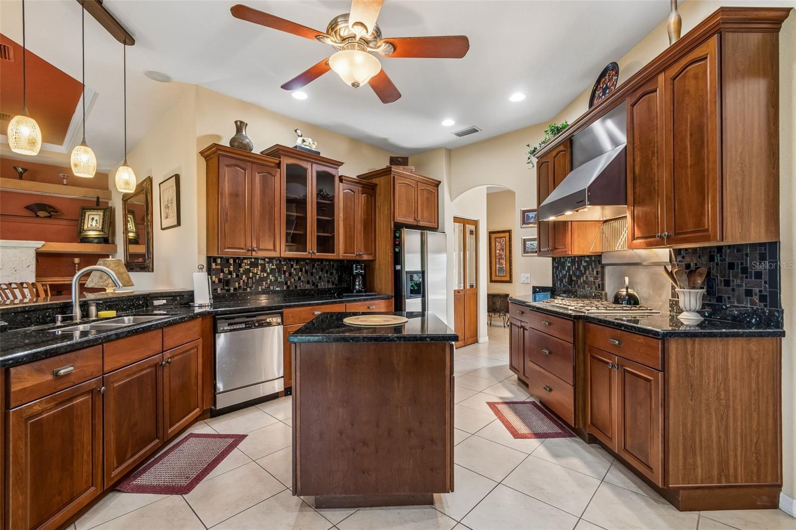 566 PLANTERS MANOR WAY — photo 19