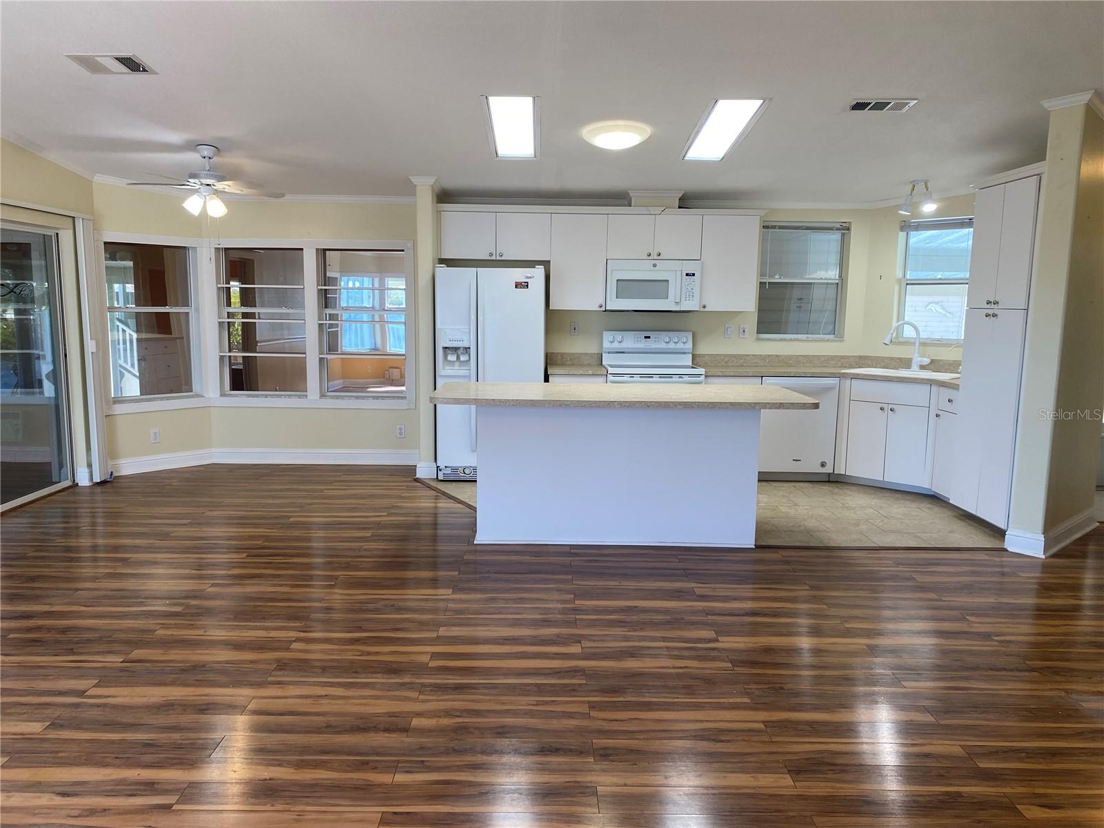 724 BLACKBURN BLVD — photo 7