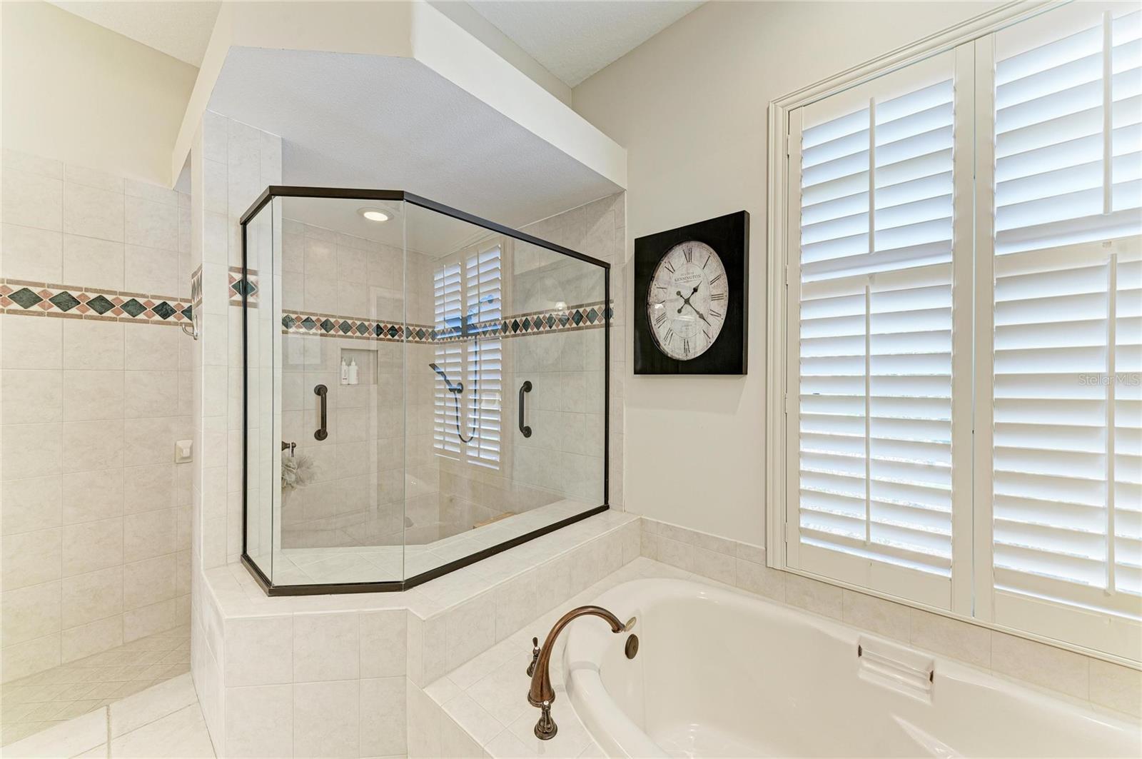 2337 LITTLE COUNTRY RD — photo 36