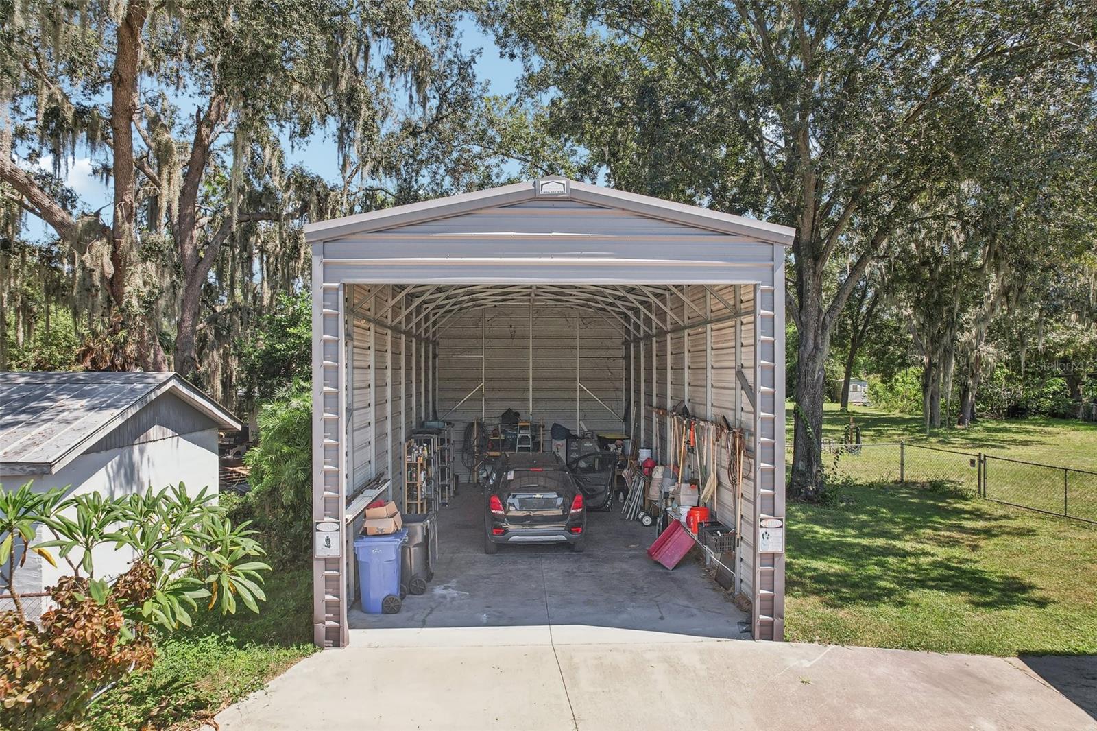 7004 DUSTY RD — photo 35