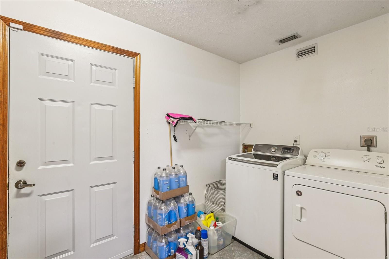 7004 DUSTY RD — photo 30