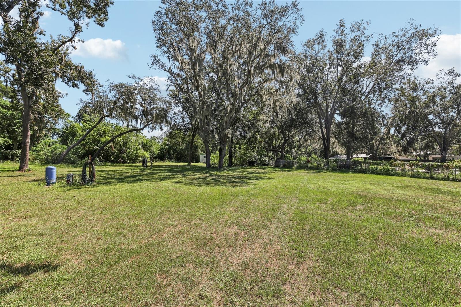 7004 DUSTY RD — photo 40