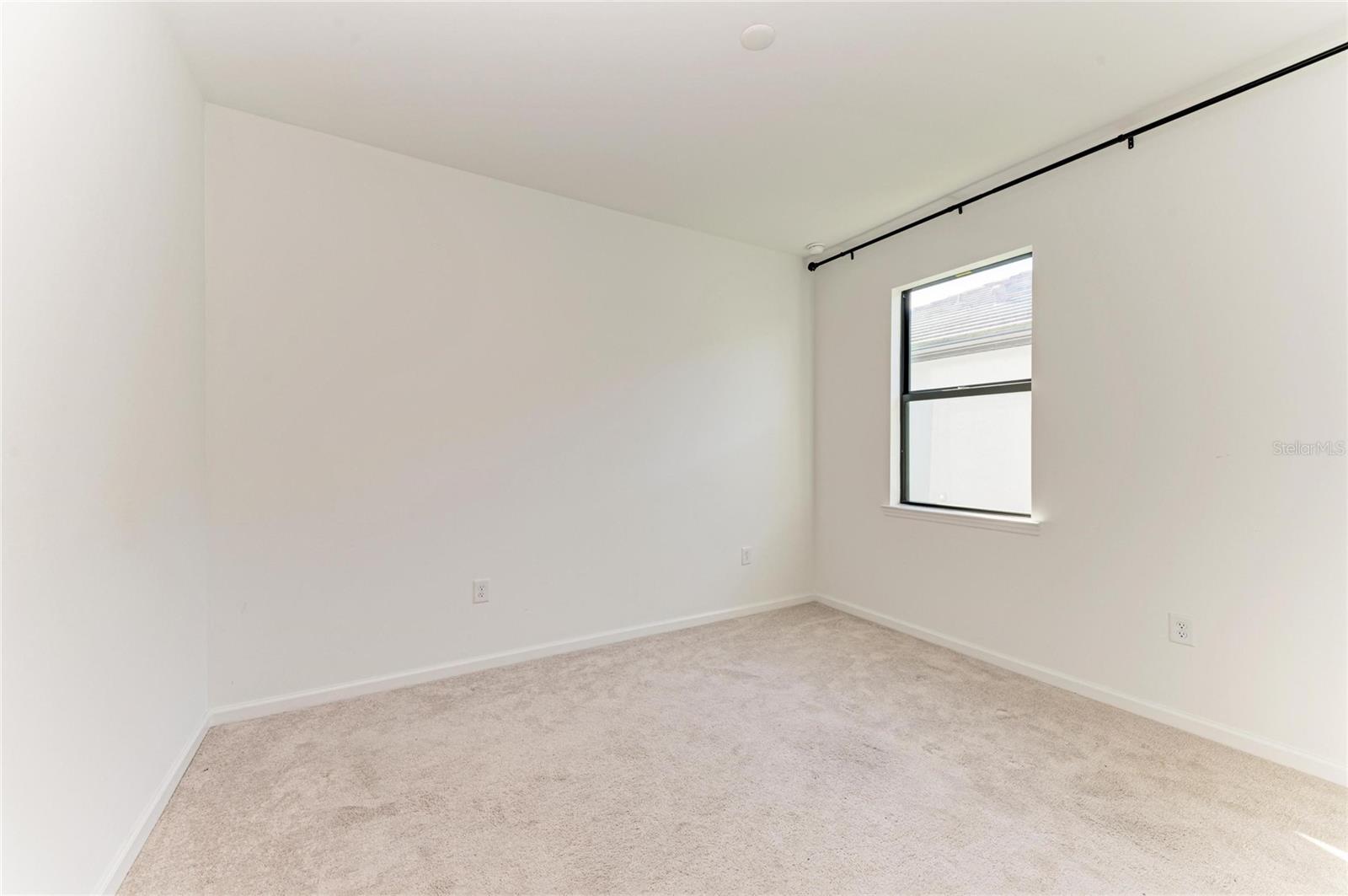 5637 SILVERSIDE PINE CT — photo 36