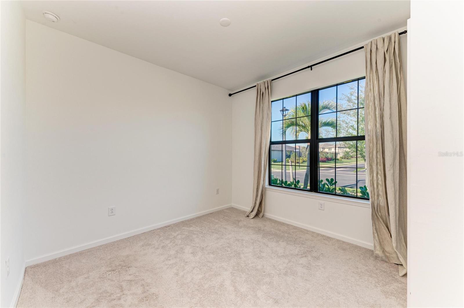 5637 SILVERSIDE PINE CT — photo 33