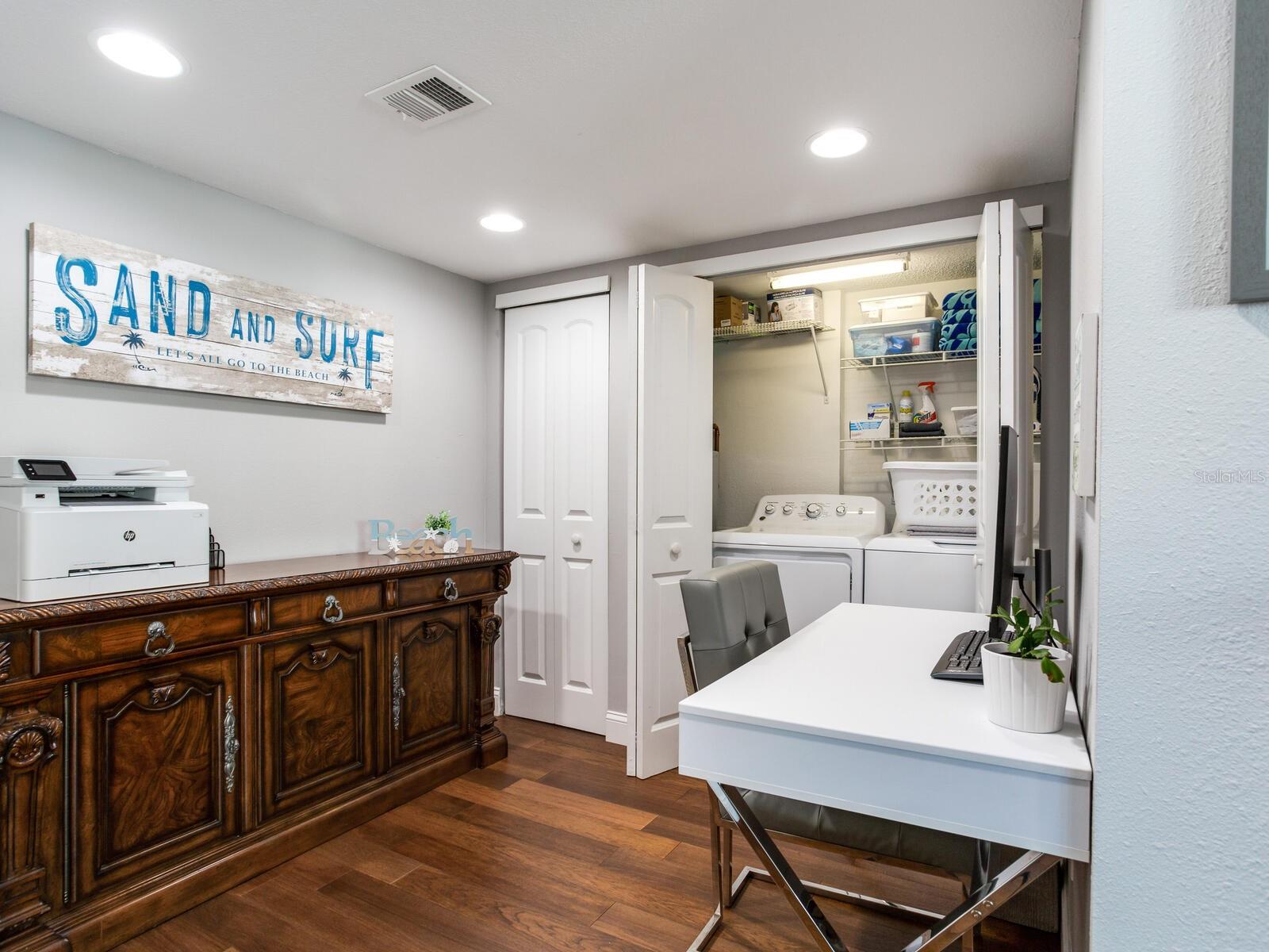 660 ISLAND WAY #202 — photo 28