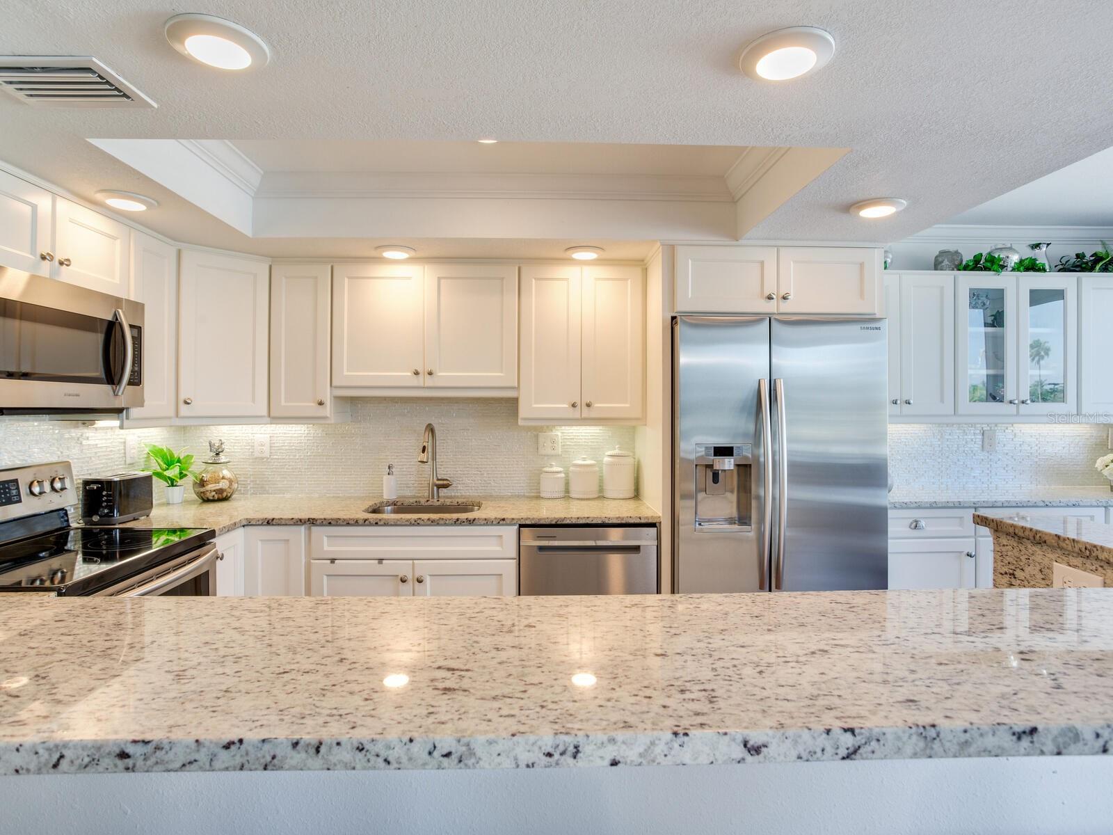 660 ISLAND WAY #202 — photo 24