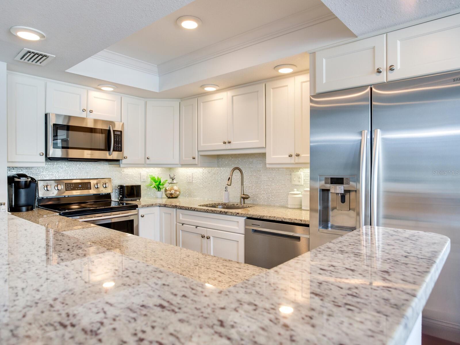 660 ISLAND WAY #202 — photo 23