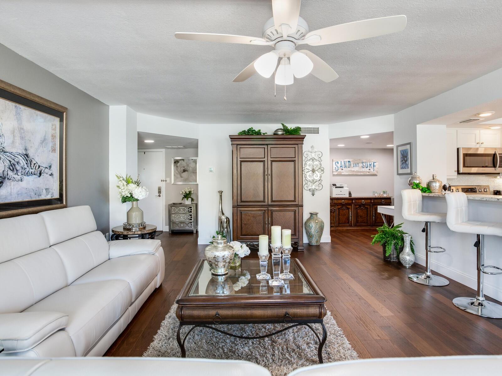 660 ISLAND WAY #202 — photo 8